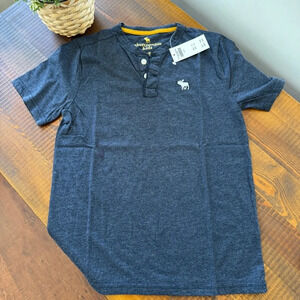 Tee shirt blue 11/12 short sleeves Abercrombie kids